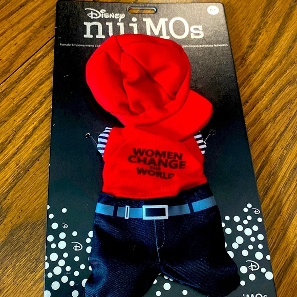 Disney nuiMOs “women change the world” outfit. NWT - Picture 1 of 3